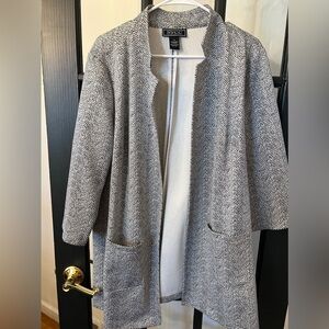 1XL black and white herringbone design blazer